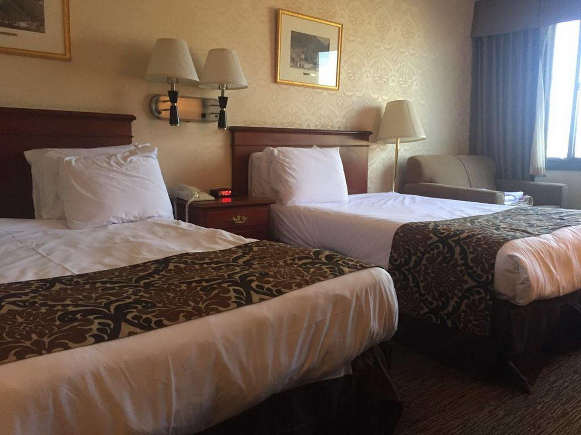 Airway Inn Ню Йорк Екстериор снимка