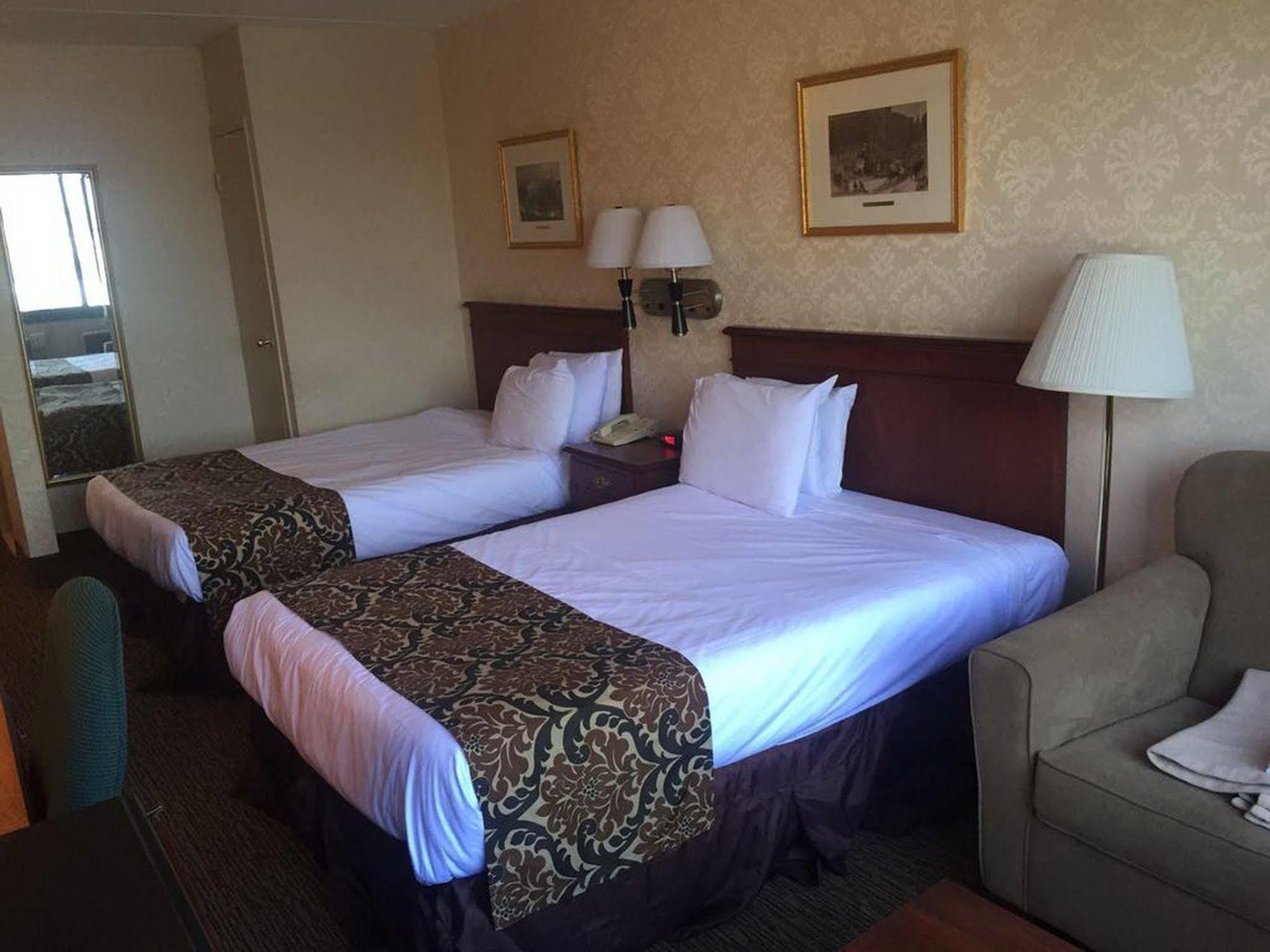 Airway Inn Ню Йорк Екстериор снимка